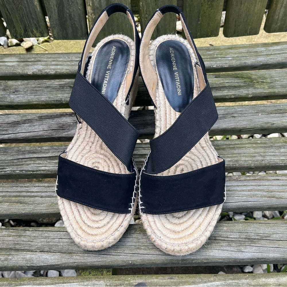 Adrienne Vittadini espadrilles in black size 9